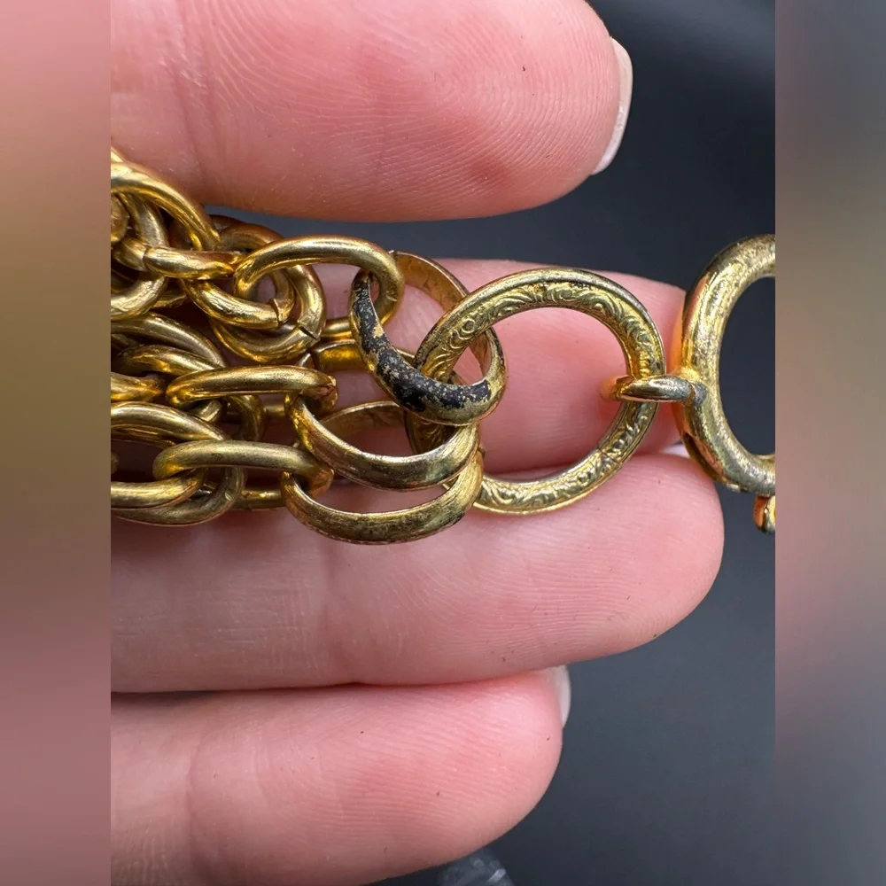 LOT 1556 24K gold plated CHANEL vintage bracelet